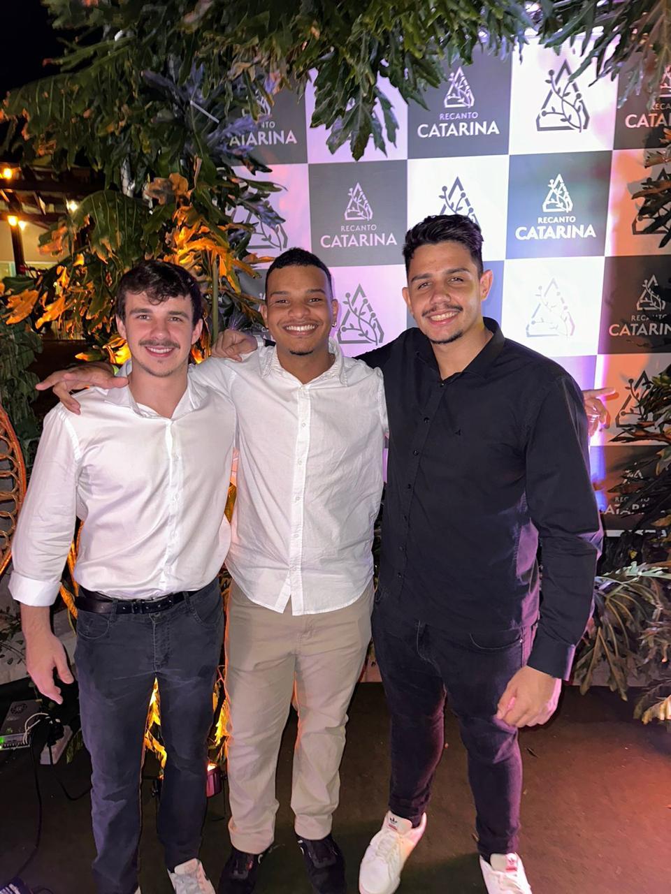 Equipe Fly Ads